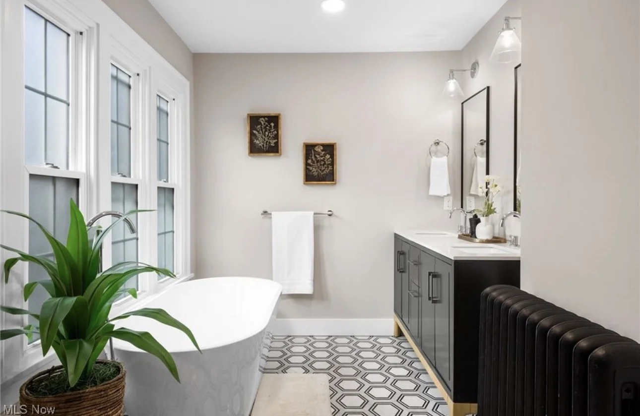 Damage Restoration remodeling project – Orange, OH