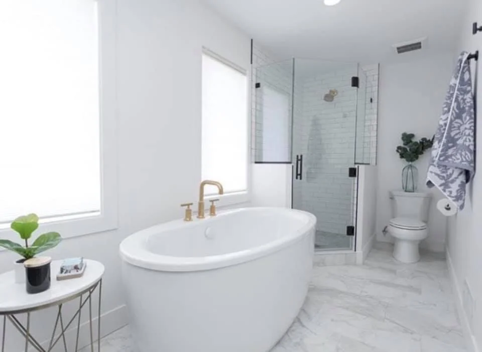 Bathroom before remodeling – Cleveland Ohio