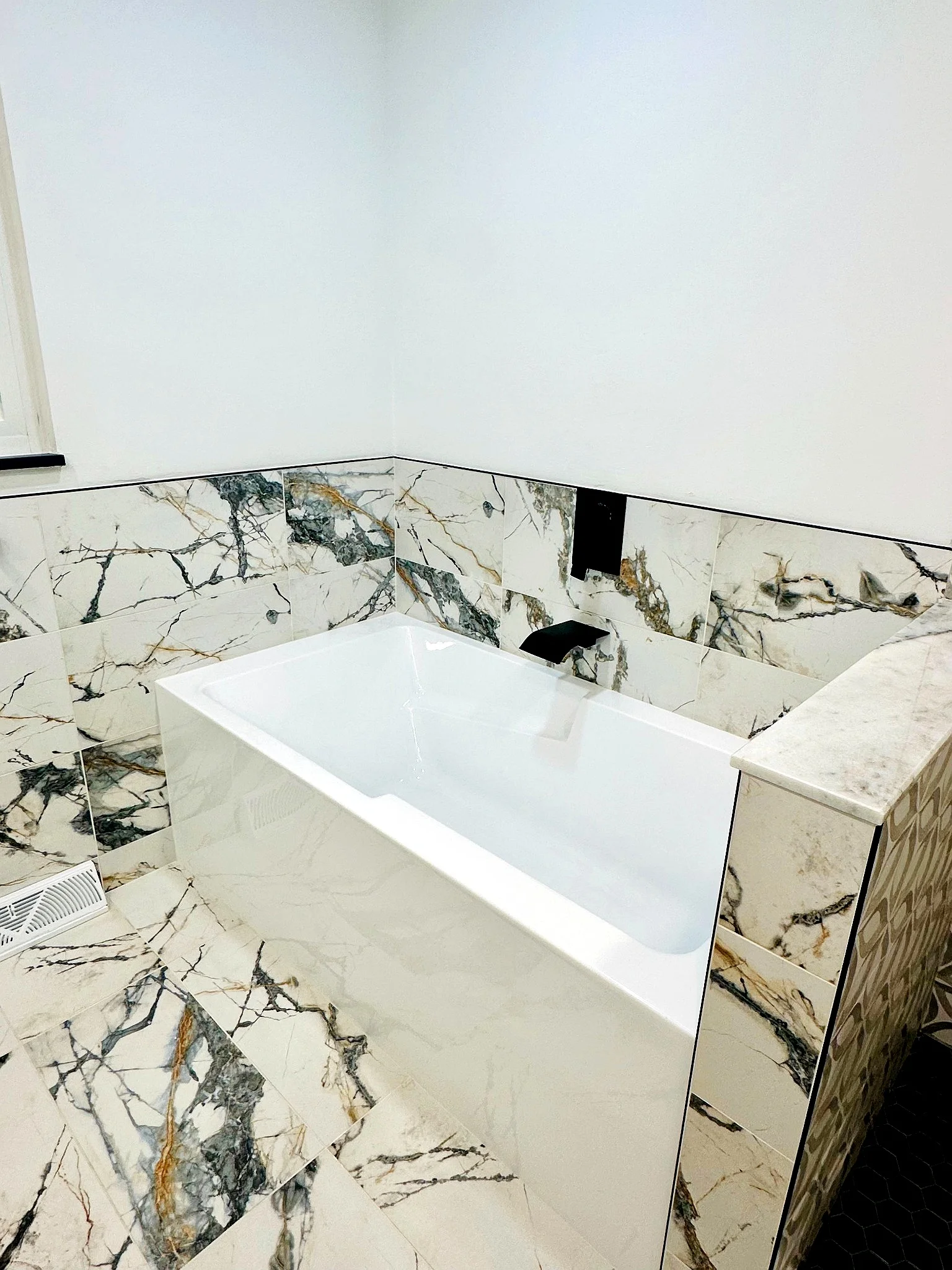 Bathroom remodeling project – Rocky River, OH